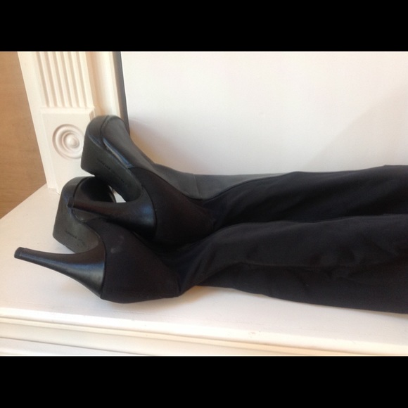 Adrienne Vittadini Black Boots Leather Long Heels - Picture 2 of 3